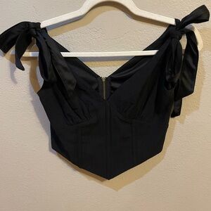 Elegant Black Sleeveless Top with Bow Straps
